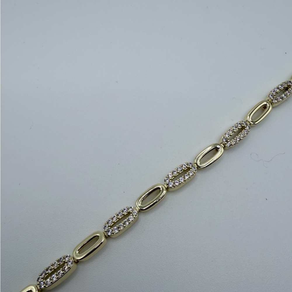 Oval Gold & Pave Bracelet NWT - Picture 3 of 4